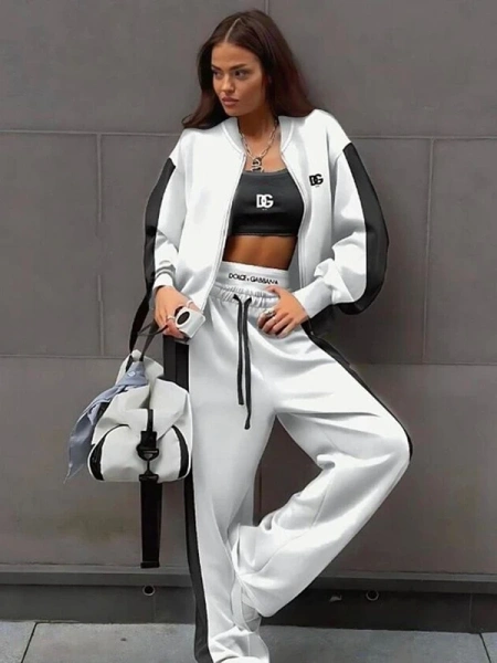 sweatshirt-pants-set