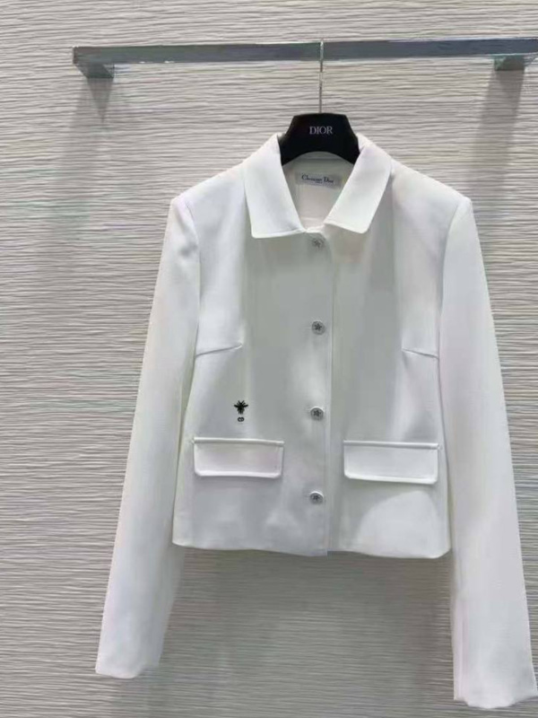 b586b1ca-f935-44f7-a0d2-6bed1434154a